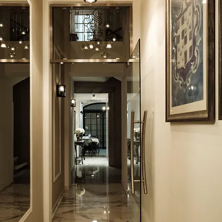 1926 Le Parisot Boutique Suites-3