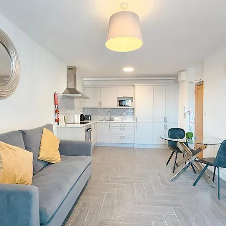 Broc House Suites-3