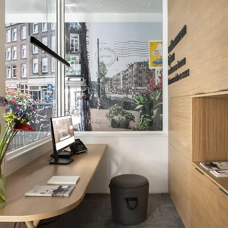 Eric Voekel Boutique Apartments - Riverfront Suites-3