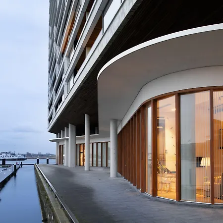 Eric Voekel Boutique Apartments - Riverfront Suites-2