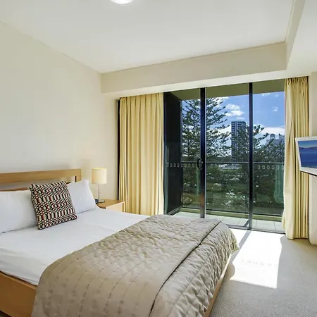 Mantra Broadbeach On The Park-3