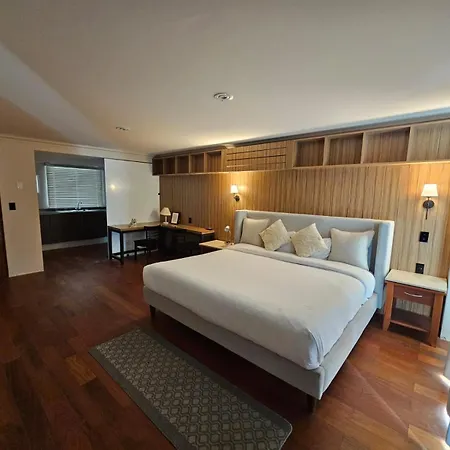 Residence L' Heritage Hipolito Taine By Bluebay-2