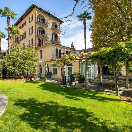 Schloss Locarno - Suites & Apartments-3