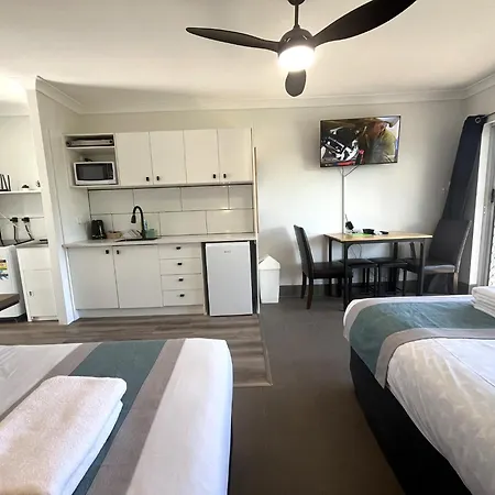 Broadwater Keys Holiday Apartments-3