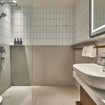 Oakwood Premier Raffles Place Singapore-3