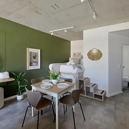 Six On N - Fluent Serviced Apartments-3