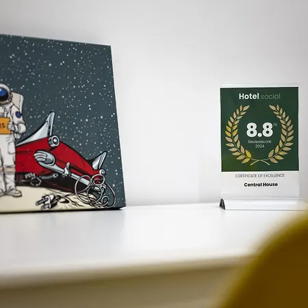 Central House-3