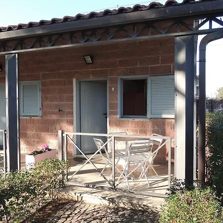 Appartamenti Villaggio Internazionale-3