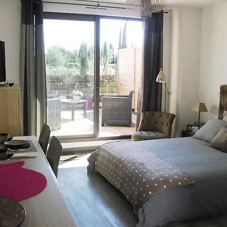 Studio à Deux Pas d'Aix-2