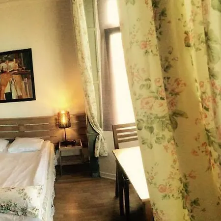 Appart-hôtel Maison de la Lune - petite Auberge d'Etterbeek-3