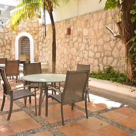 AR Cancun Plaza-3