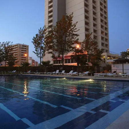Apartamentos Jardins Da Rocha-2