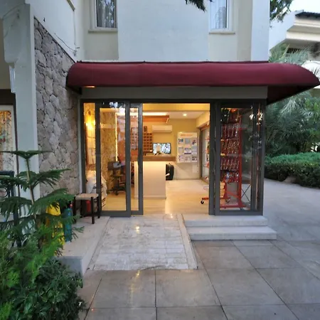 Greenpark Apartments-3