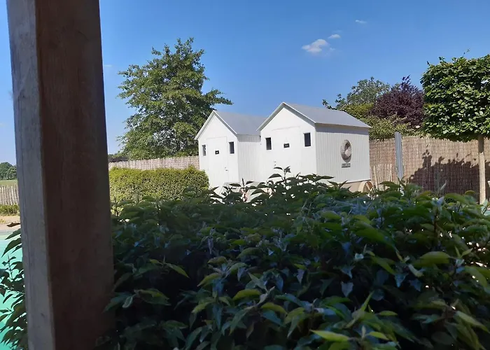 Casa-Cosi, Tourist & Business Suites & Flats With Reserved Parking And Private Terraces In Shared Garden With Seasonal Pool Included, Private Sauna Available