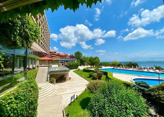 Cinar Hotel