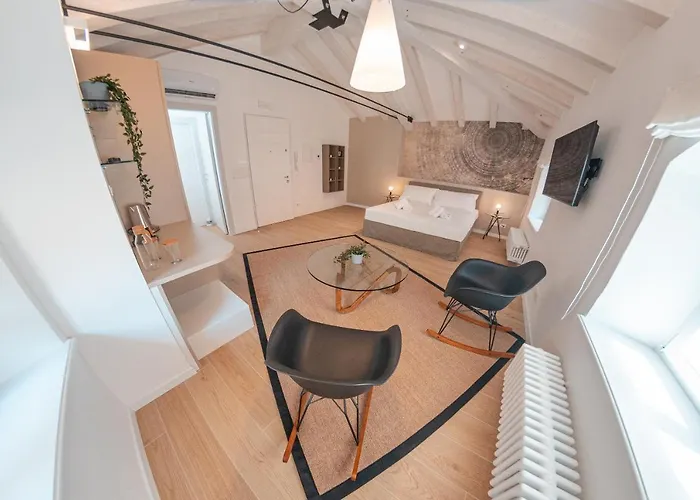 Tergestroom & Boutique Apartments