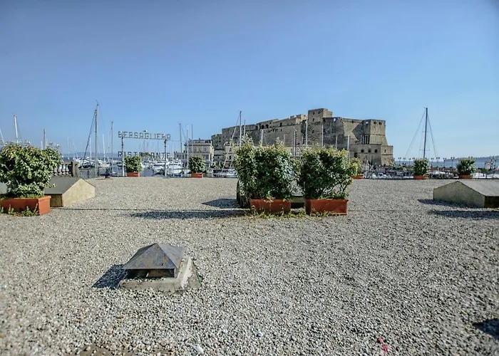Hotel all'aeroporto: il faro di serapide
