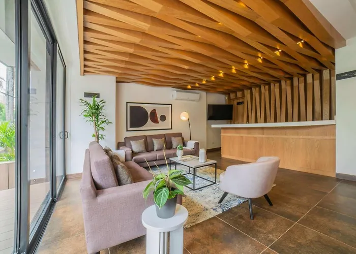 Hotel near College: Cali River Suites By Yellowkey Capital