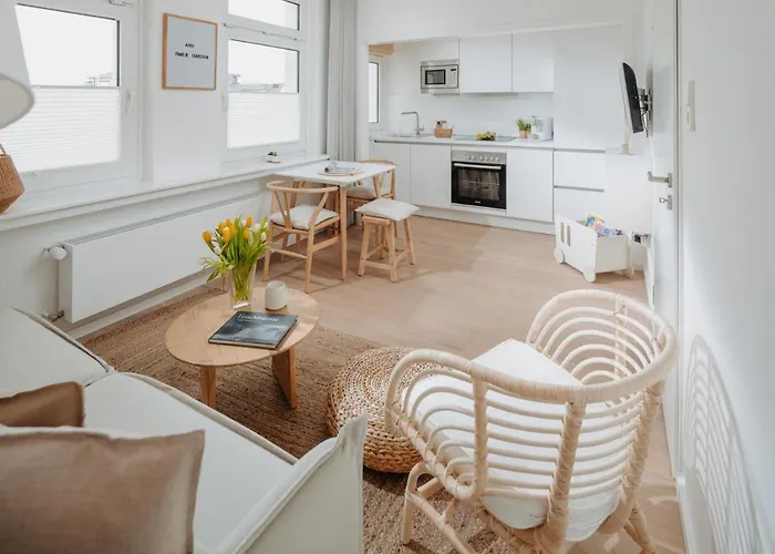 Ferienvermietung: Villa Fresena Bude 9