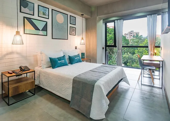 Loft 32 Medellin Living