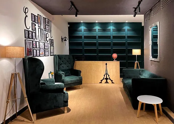 Eiffel Suites - Kammanahalli