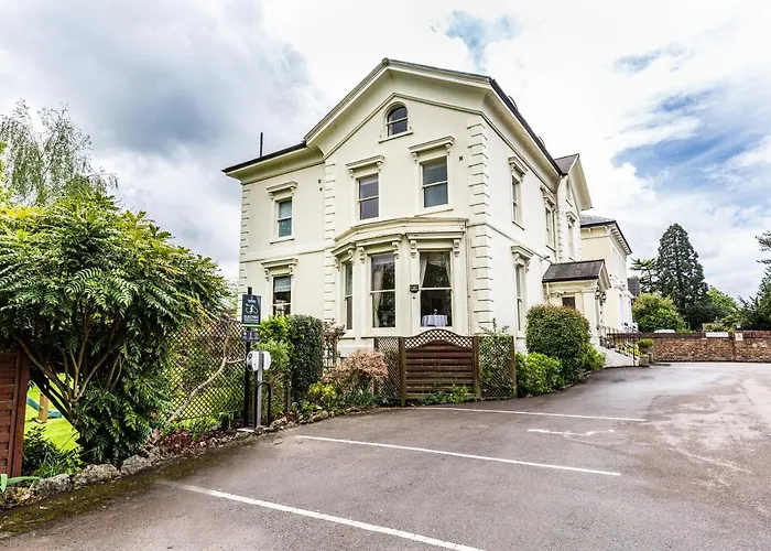 Hotel: Beaumont House