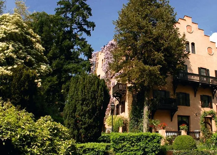 3-Sterne-Hotel: Schloss-Castel Pienzenau - Guestrooms&Apartments - B&B-Hotel&Restaurant