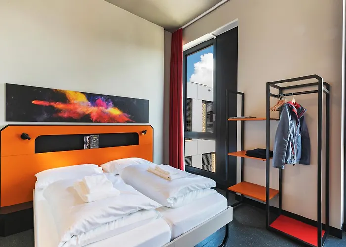 Meininger Hotel Geneve Centre Charmilles