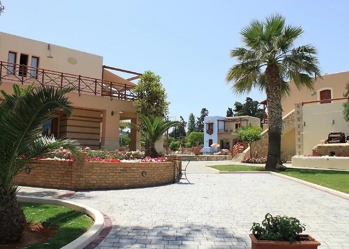 Omega Platanias