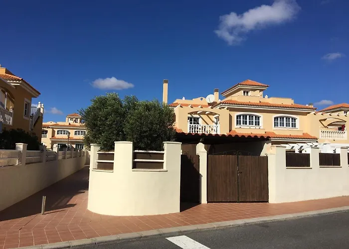Las Rocas Golf And Sea