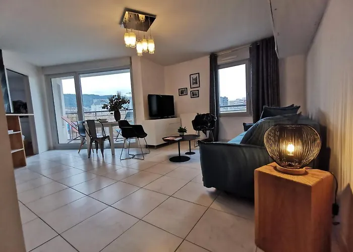 CÔTÉ GARE - Gare - Centre-ville - Parking - Netflix - Wifi - Disney+ - Terrasse