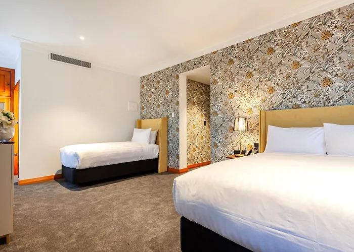 Family Hotel: Wigram Hotel