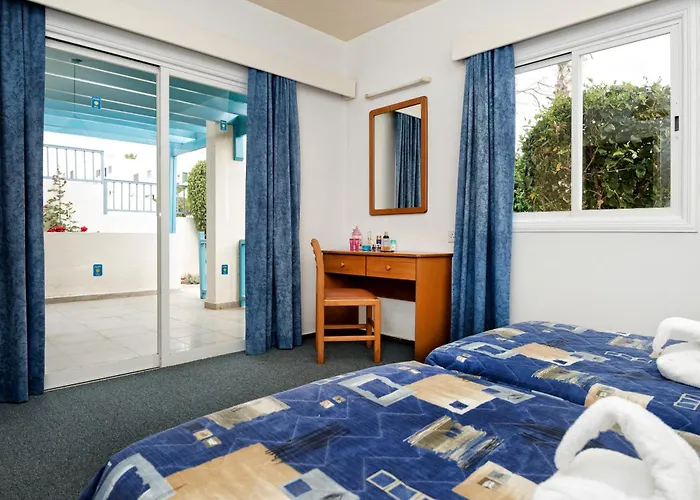 Hotel with view: Sunny Hill Hotel Apartments