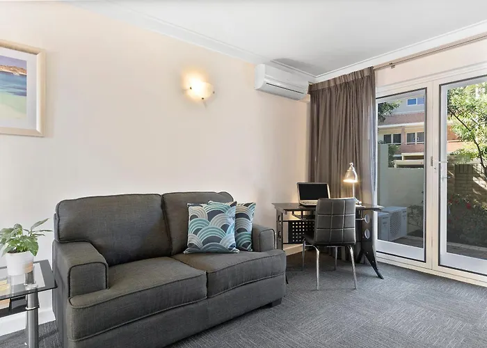 Peninsula Riverside Serviced Apartments
