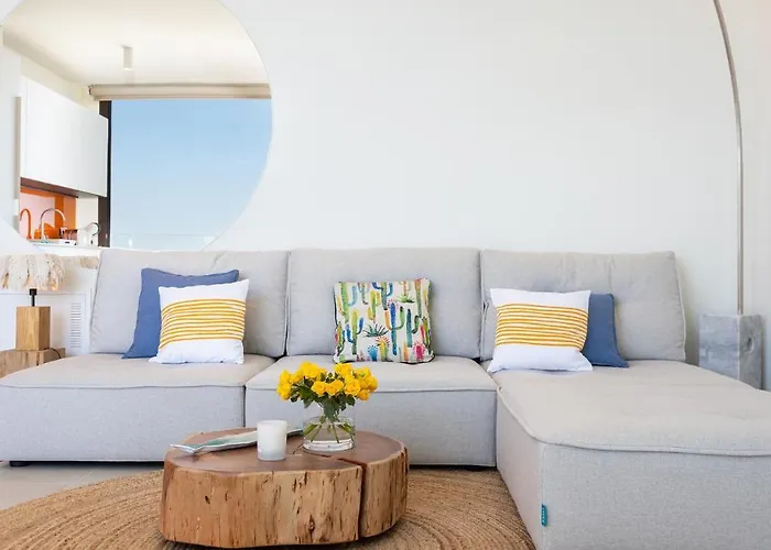 Higueron Rental Beach Club