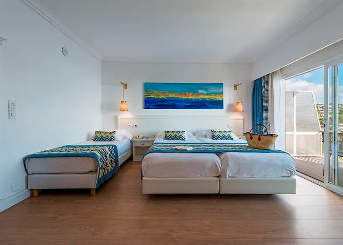 Hotel con tenis: Hotel Coronado Thalasso & Spa