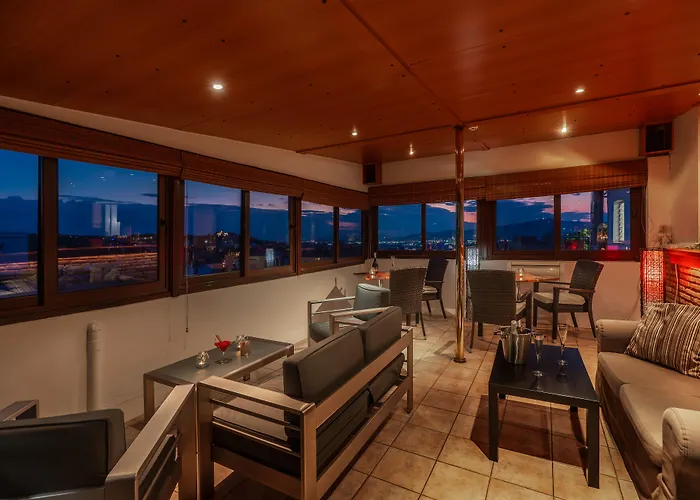 Hotel 3 estrelas: Attalos Hotel