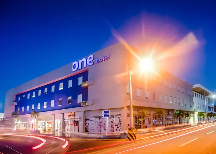 3 star hotel: One Playa Del Carmen