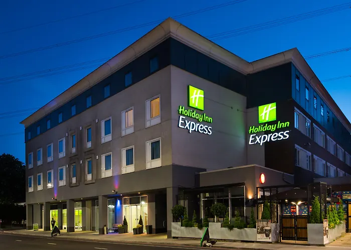 Holiday Inn Express London-Wimbledon-South, An Ihg