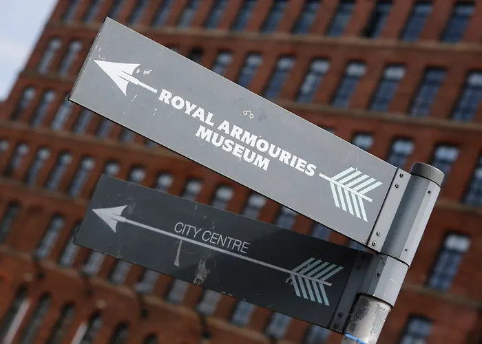 Pet Friendly hotel: Holiday Inn Express Leeds City Centre - Armouries By Ihg