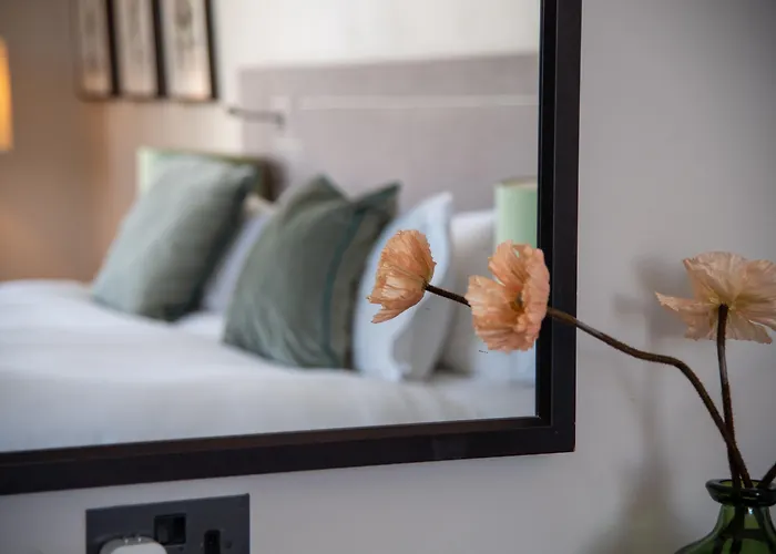 Pet Friendly hotel: Queens Hotel Cheltenham