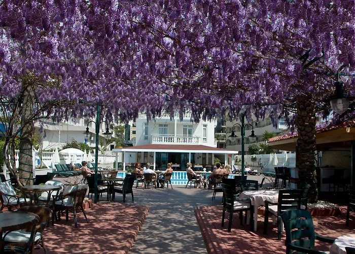 3 SterneHotel Azak
