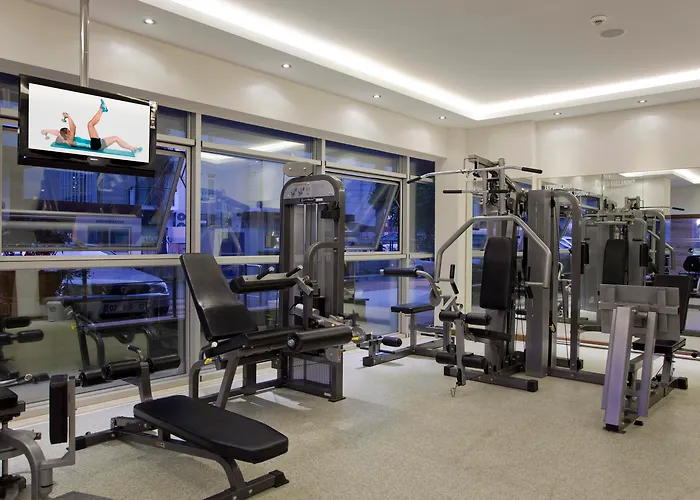 Hotel with Tennis: Riviera Hotel & Spa