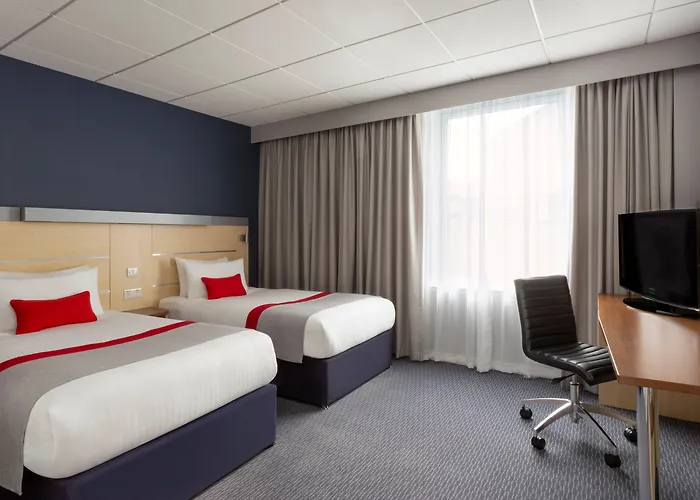 Golf hotel: Holiday Inn Express Edinburgh City Centre By Ihg