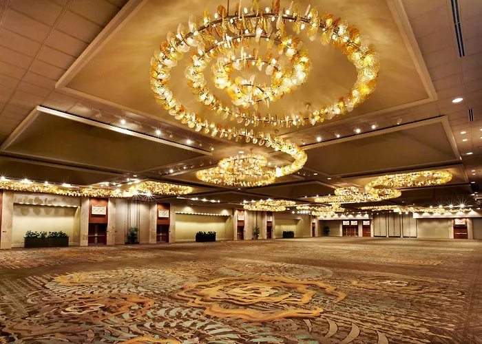 Waterpark hotel: Hilton Hawaiian Village Waikiki Beach Resort