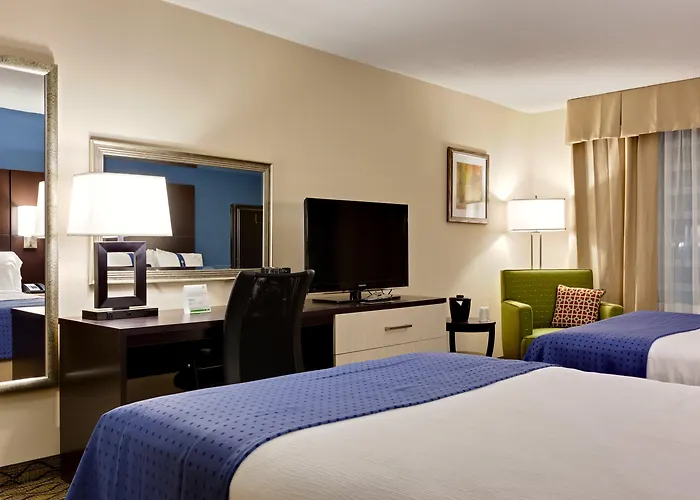 Holiday Inn & Suites Atlanta Airport North By Ihg
