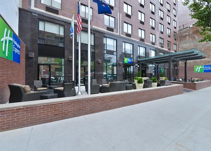 Hotels with a view Holiday Inn Express Manhattan Midtown West By Ihg