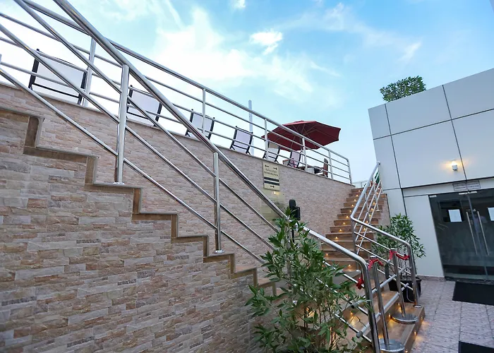 Ivory Grand Hotel Apartments