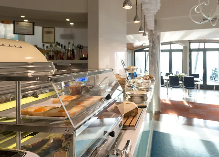 Luxury hotel only: Niebieski Art Hotel & Spa