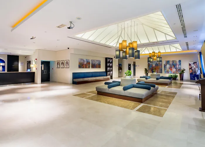 Hotel Romântico: Holiday Inn Express Dubai Airport By Ihg